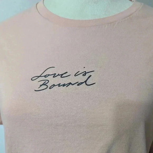 2/$10 H&M T Shirt - Picture 3 of 5